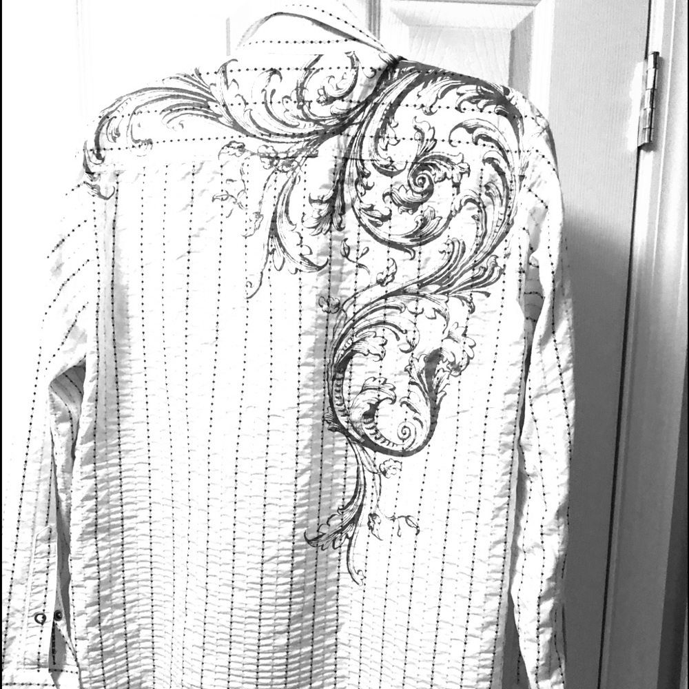 Men’s dress shirt with a unique print detail